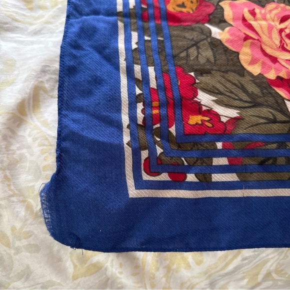 Perry Ellis Blue Floral Scarf - Picture 5 of 8